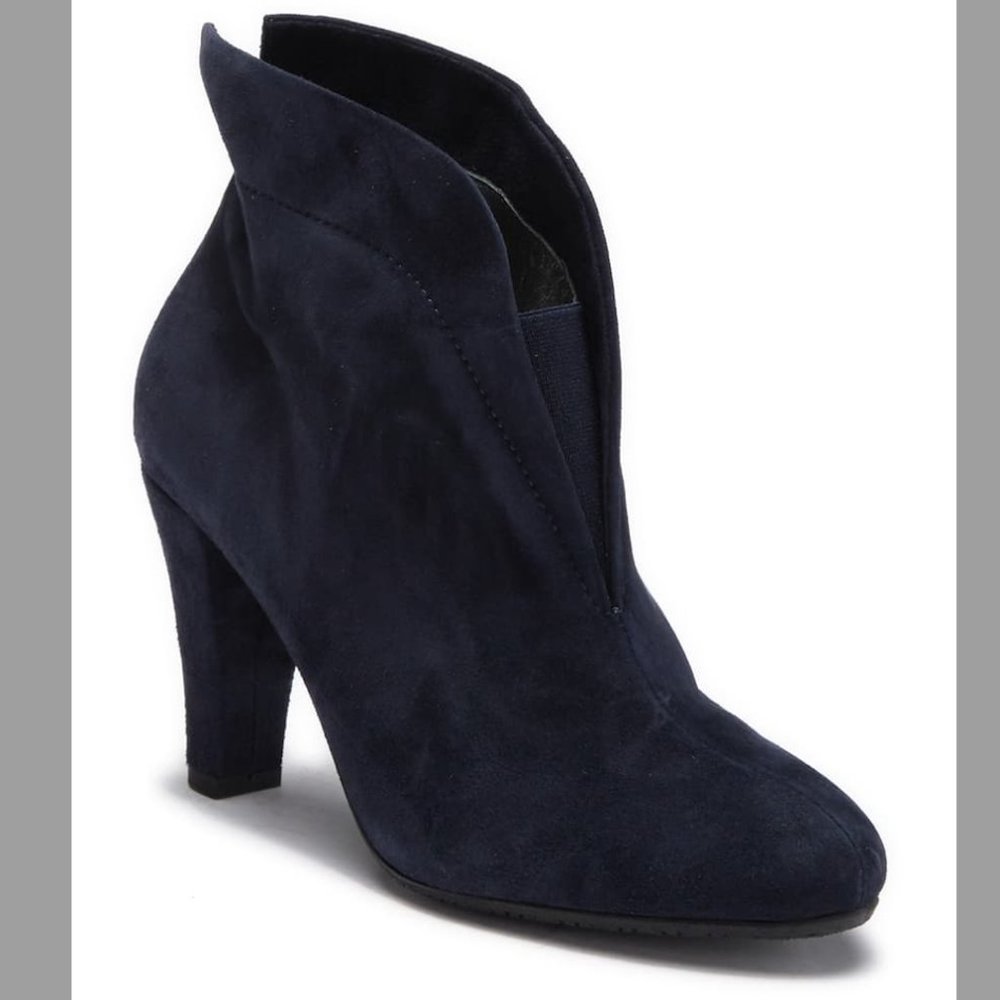 NEW! Eric Michael 'Carla' Navy Suede Bootie Sz: 41